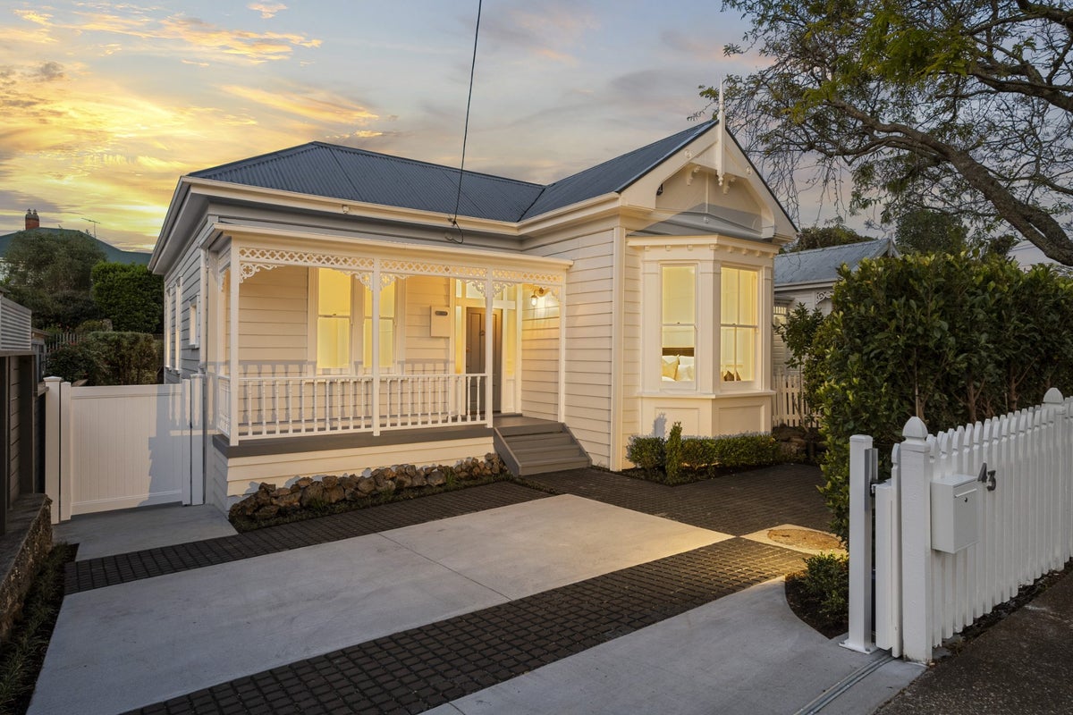 43 Prospect Terrace, Mount Eden, Auckland - Carousel 1