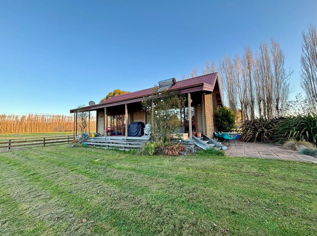 39 Taylors Road, Clarkville, Kaiapoi - Carousel 1