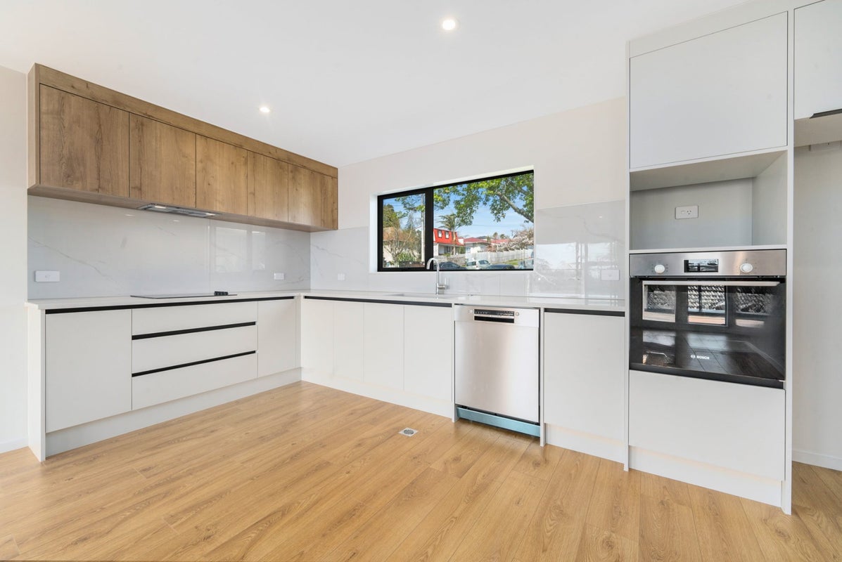 32A Roseville Street, New Windsor, Auckland - Carousel 2