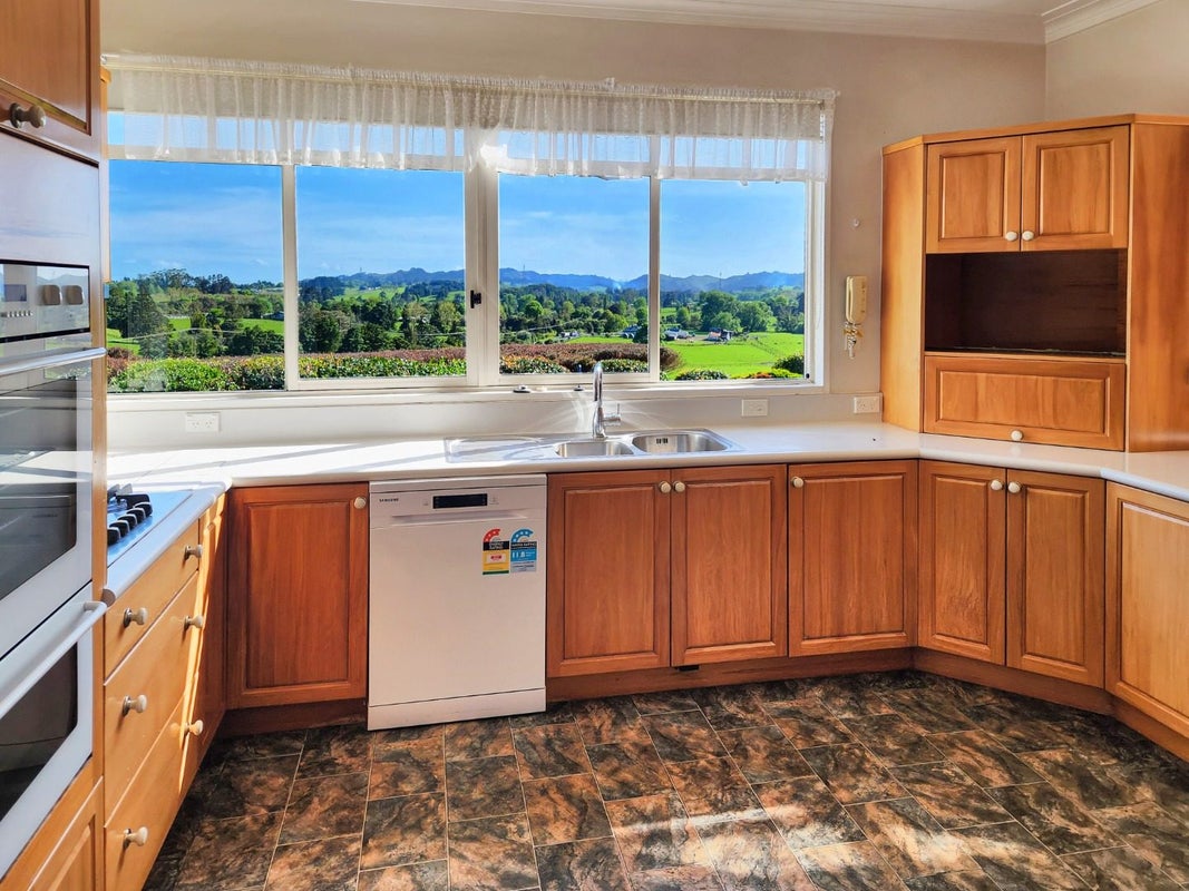 251 Brookby Road, Manurewa - Carousel 2