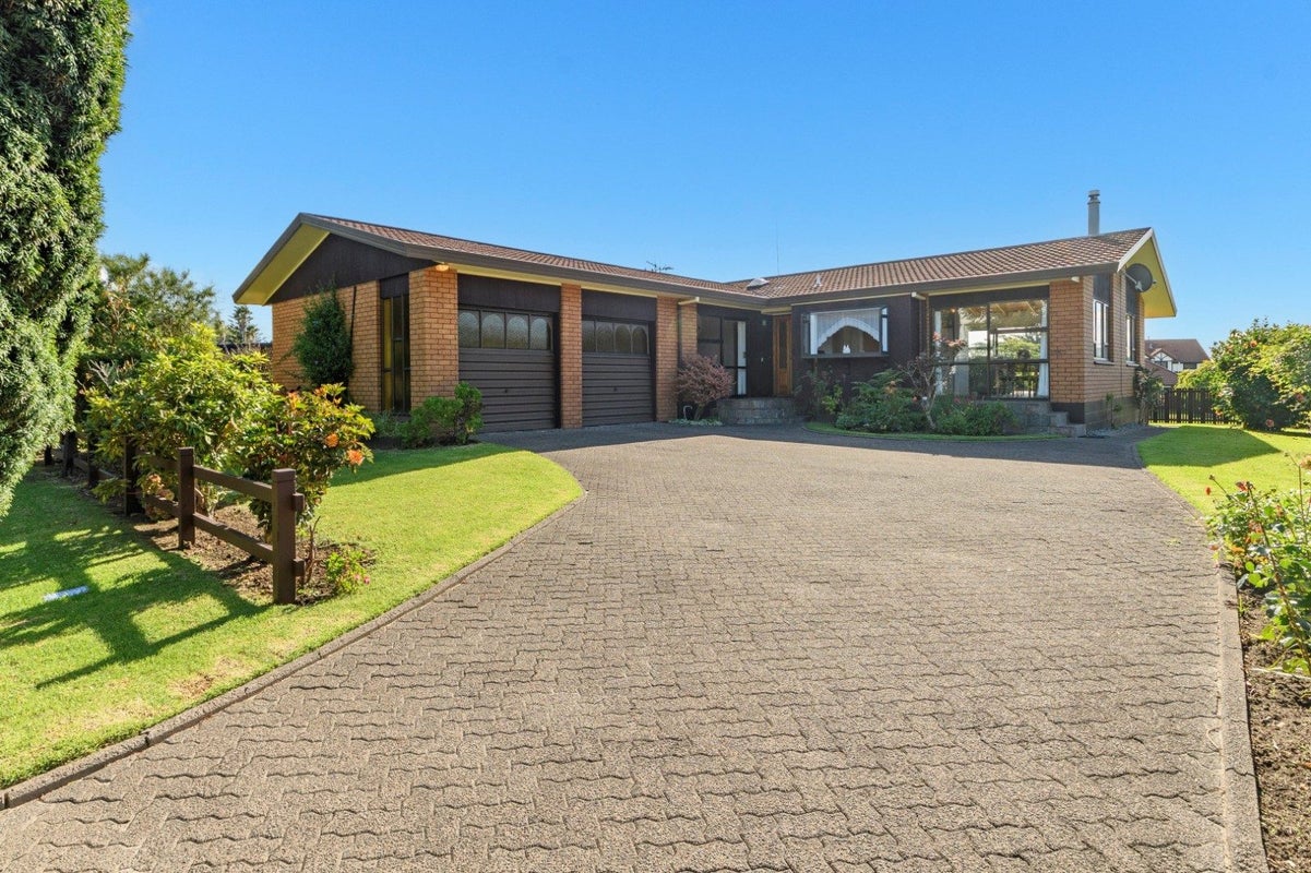 79 Kings Avenue, Matua, Tauranga - Carousel 1