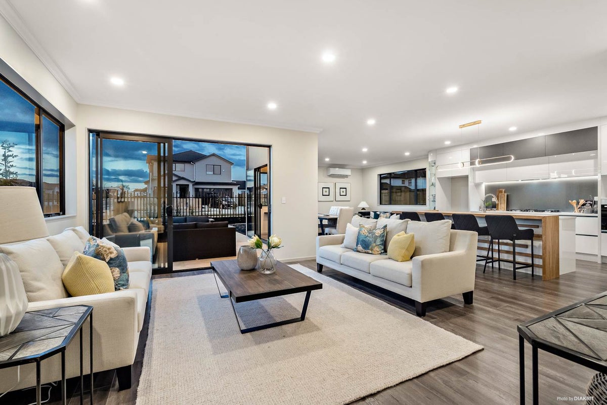 25 Fjord Way, Karaka, Papakura - Carousel 2