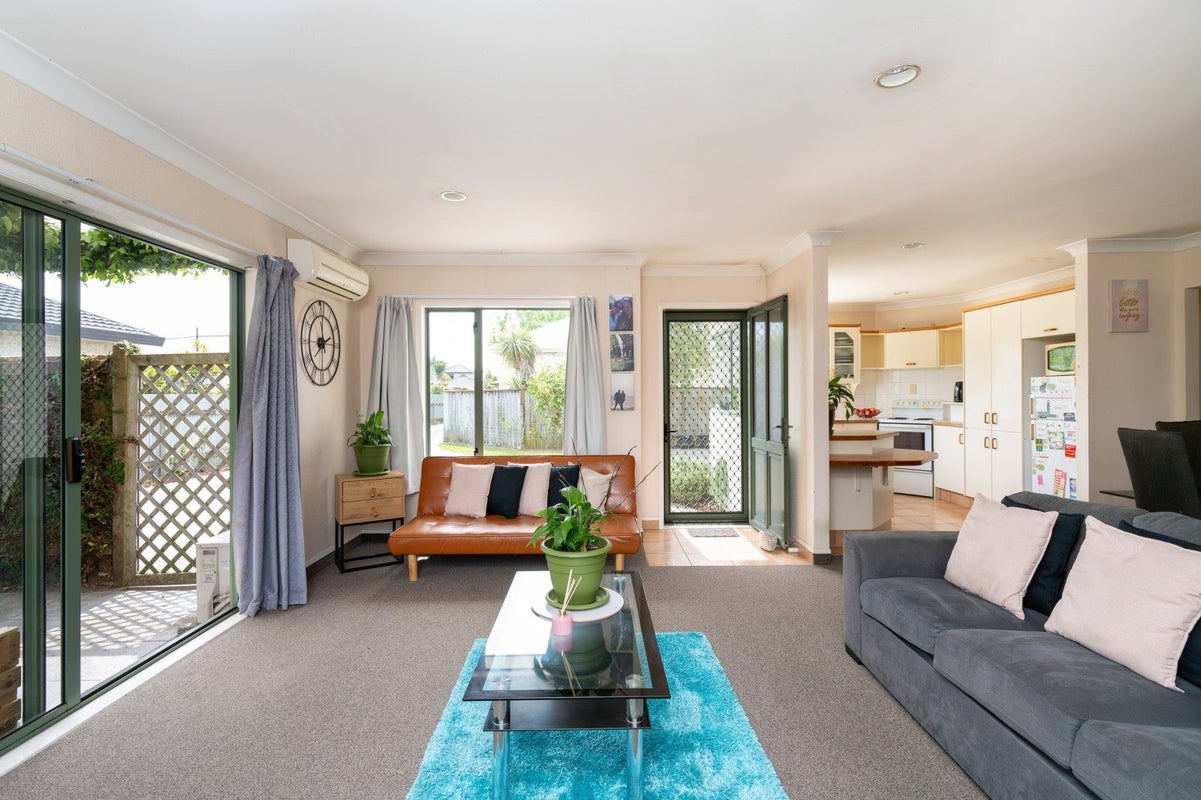 32A Avenue Road, Greenmeadows, Napier - Carousel 2