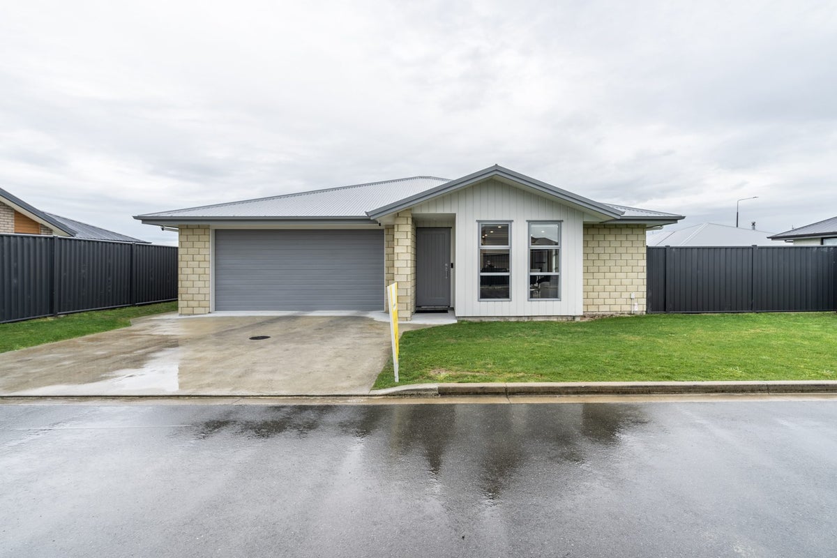 185 John Street, Heidelberg, Invercargill - Carousel 1