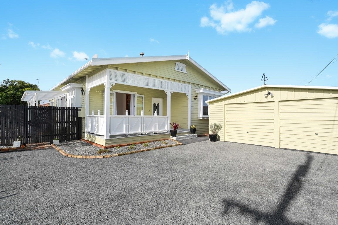 1 Winter Street, Fairfield, Hamilton - Carousel 1