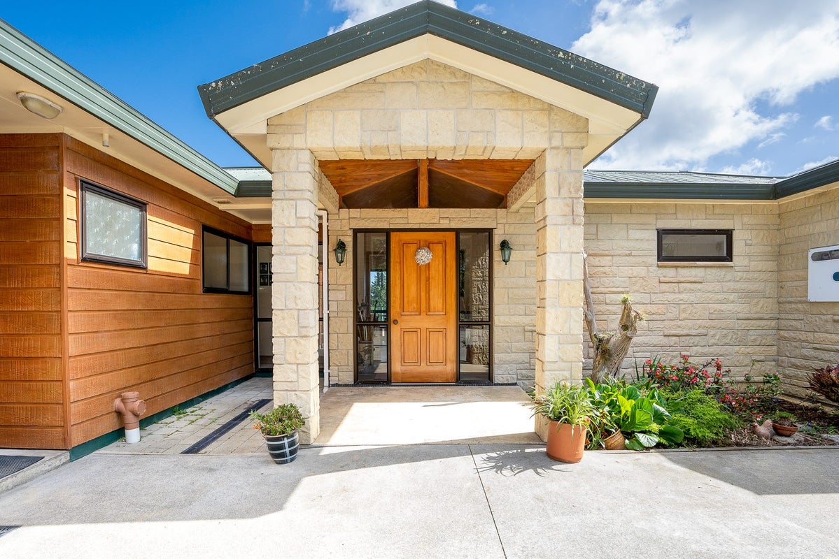 2 North Gable Way, Whangarei - Carousel 14