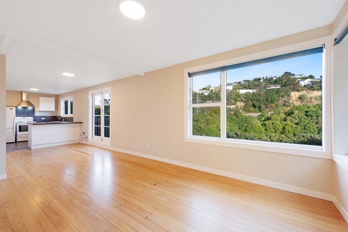 38 Chaytor Street, Northland, Wellington - Carousel 2