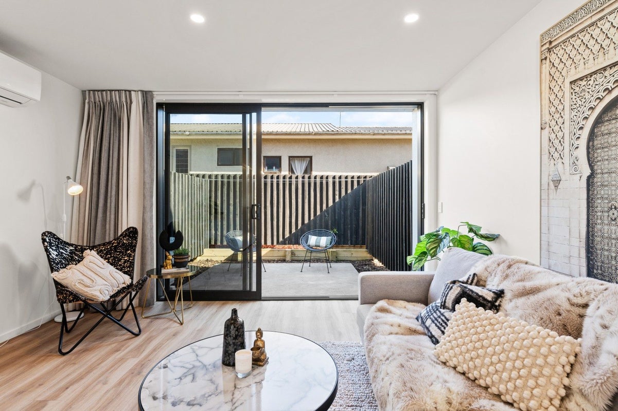 5 Nimon Lane, Caversham, Dunedin - Carousel 2