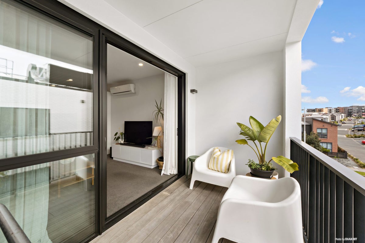 204/81 Mapou Road, Hobsonville, Auckland - Carousel 1