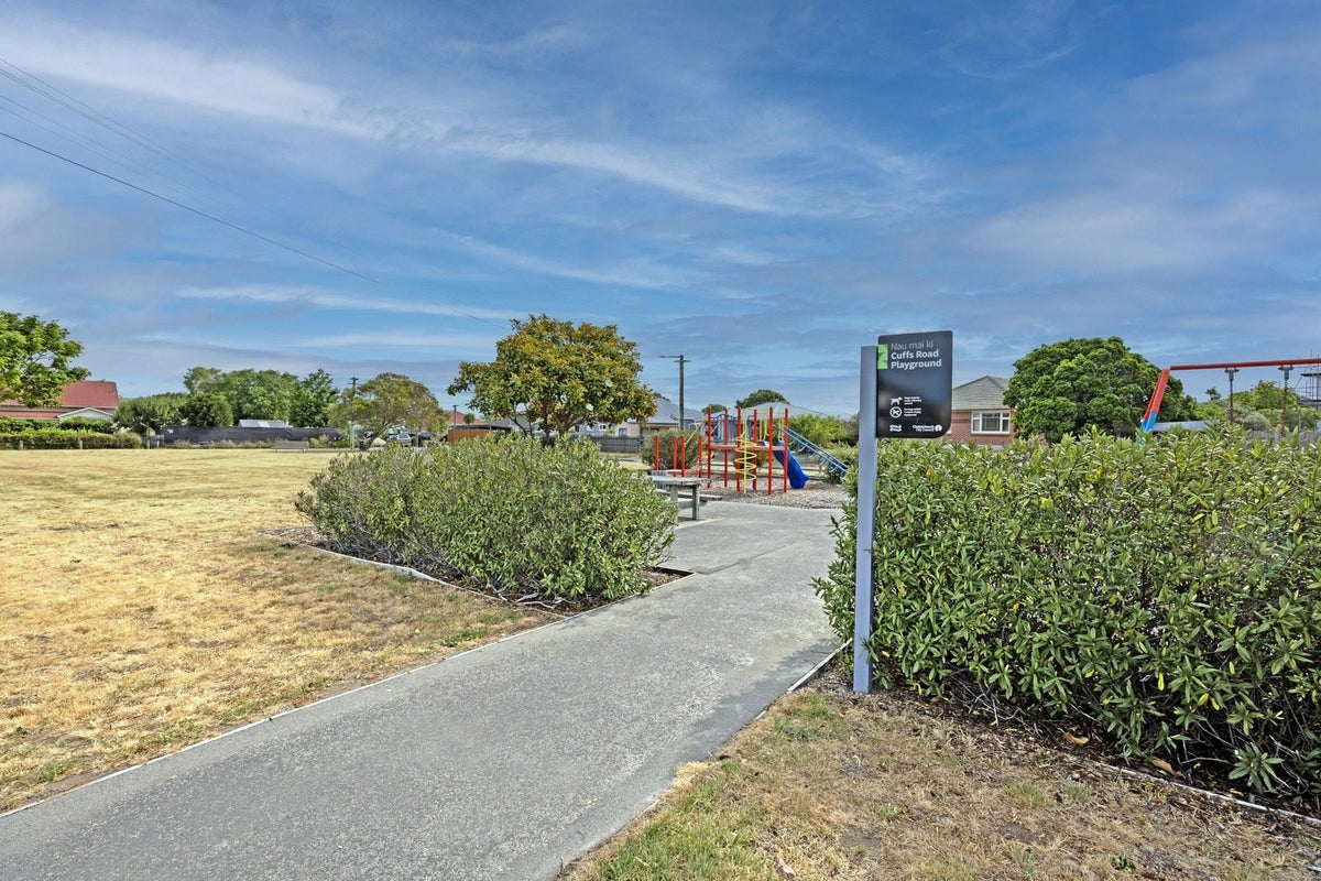 15 Cuffs Road, Wainoni, Christchurch - Carousel 14