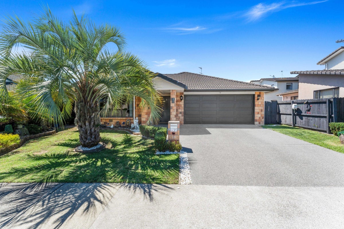 19 Skelligs Drive, Flat Bush, Auckland - Carousel 2