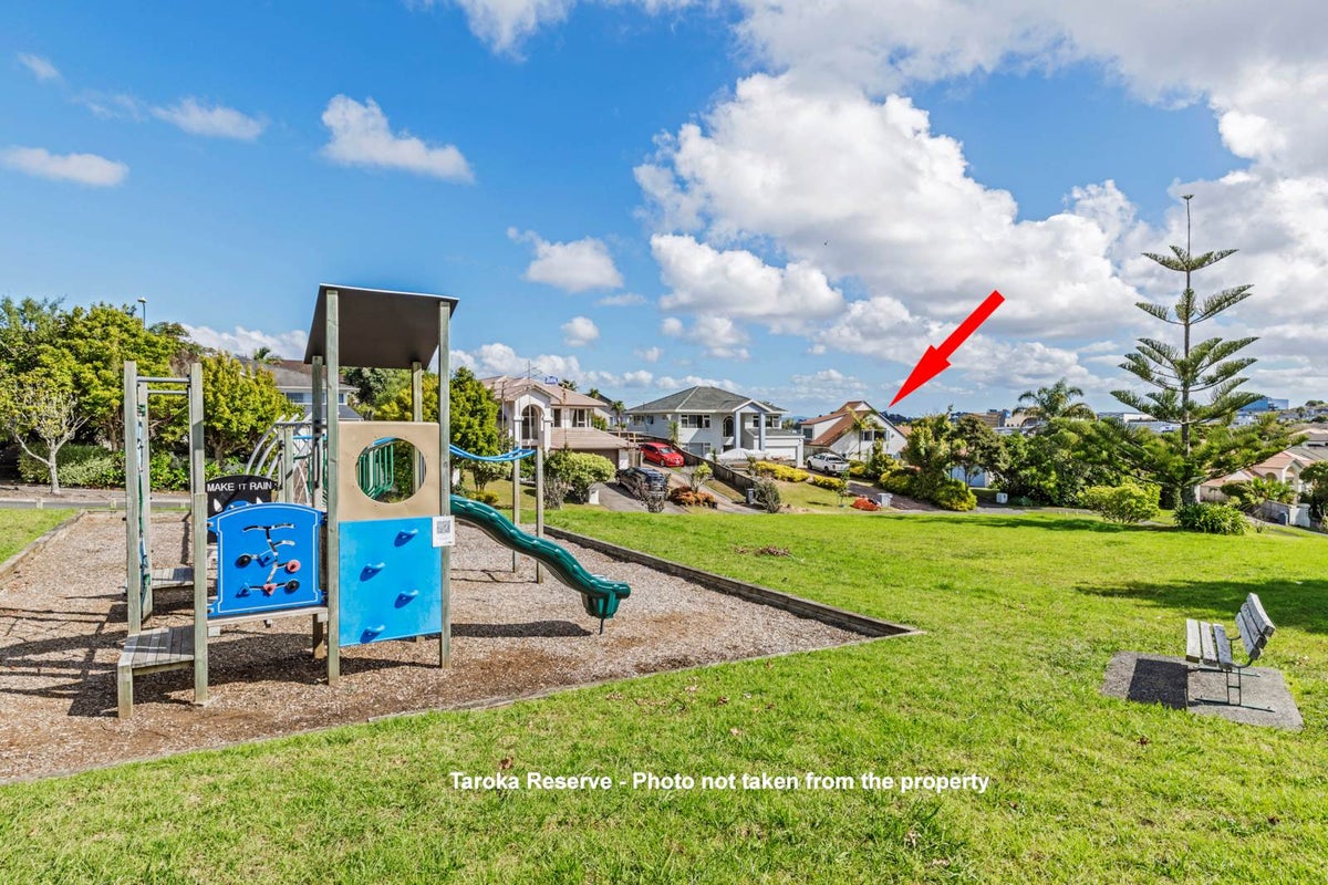 1 Taroka Close, Pinehill, Auckland - Carousel 2