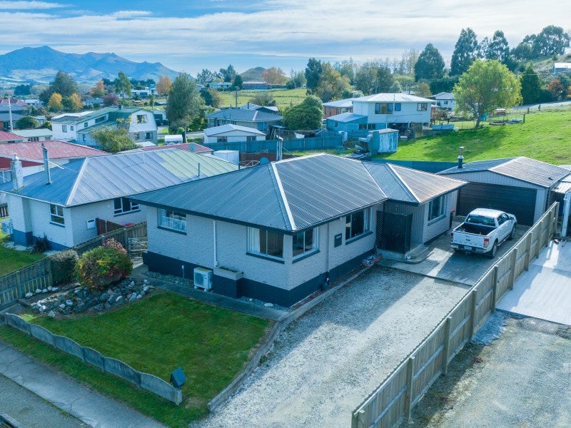 77 Walker Crescent, East Gore, Gore - Carousel 1