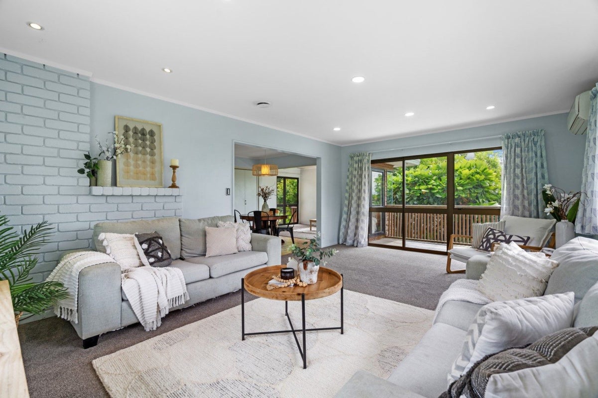 158 Welcome Bay Road, Welcome Bay, Tauranga - Carousel 1