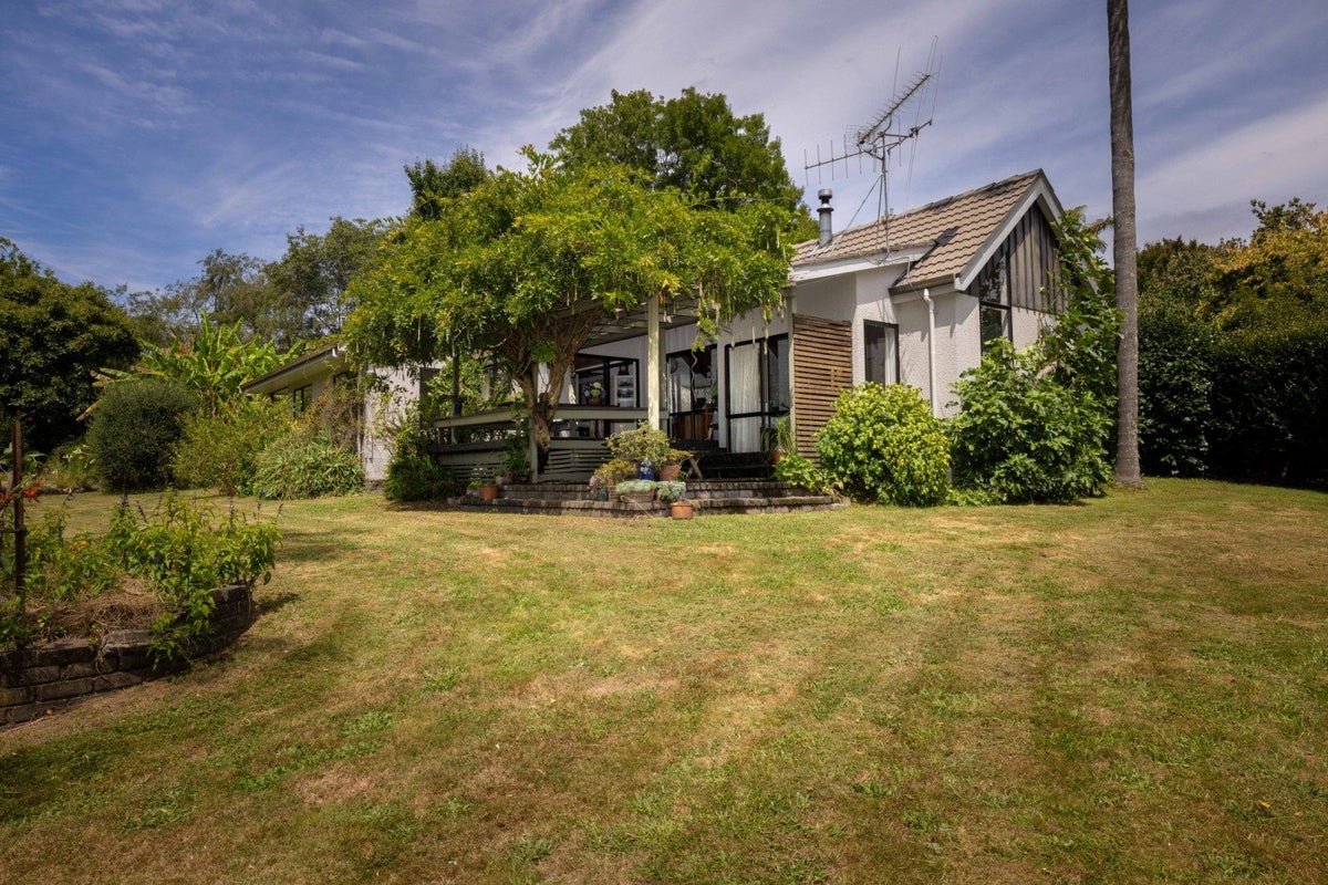 12 Perkins Drive, Minden, Tauranga - Carousel 1
