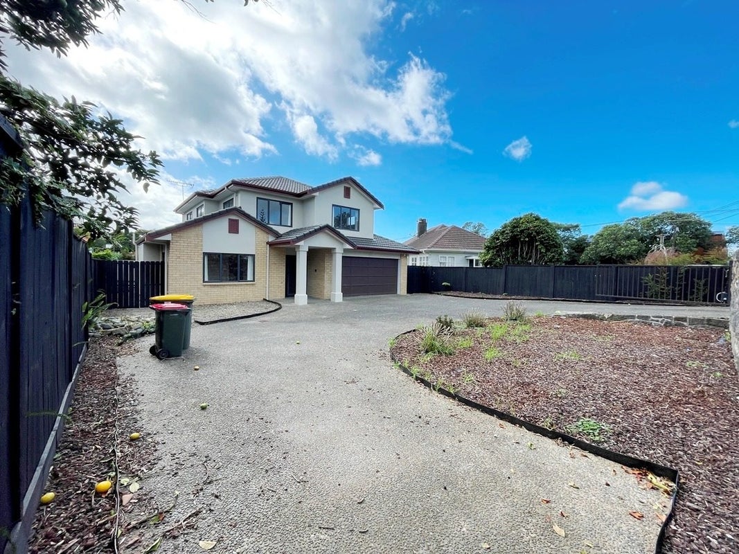 34 Massey Avenue, Greenlane, Auckland - Carousel 32