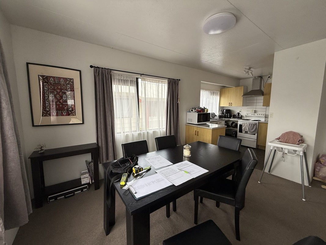 1/20 Ocean View Road, Northcote, Auckland - Carousel 13