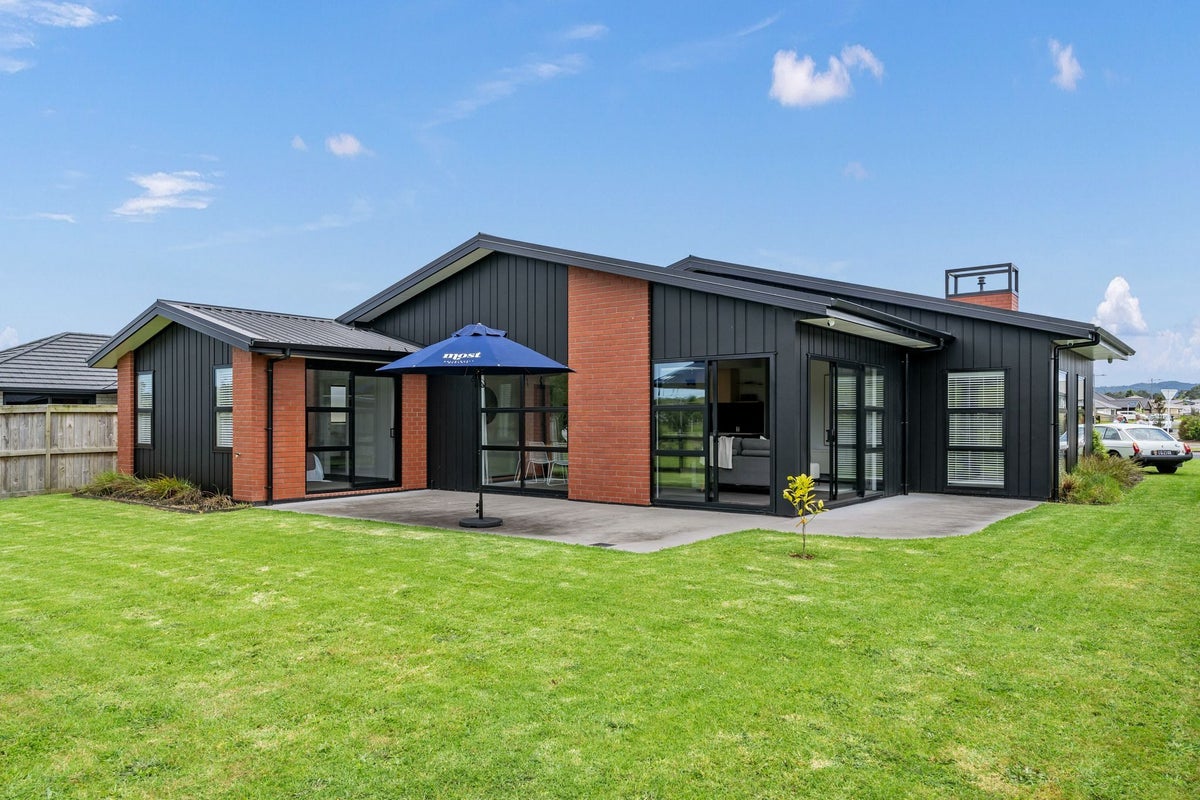 105 Wairau Drive, Tikipunga, Whangarei - Carousel 2