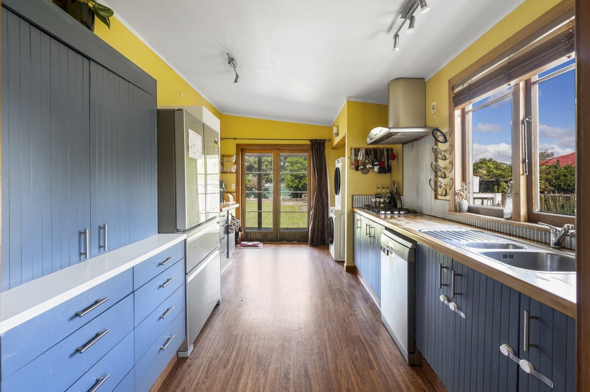 10 Railway Road, Whakatu, Hastings - Carousel 2