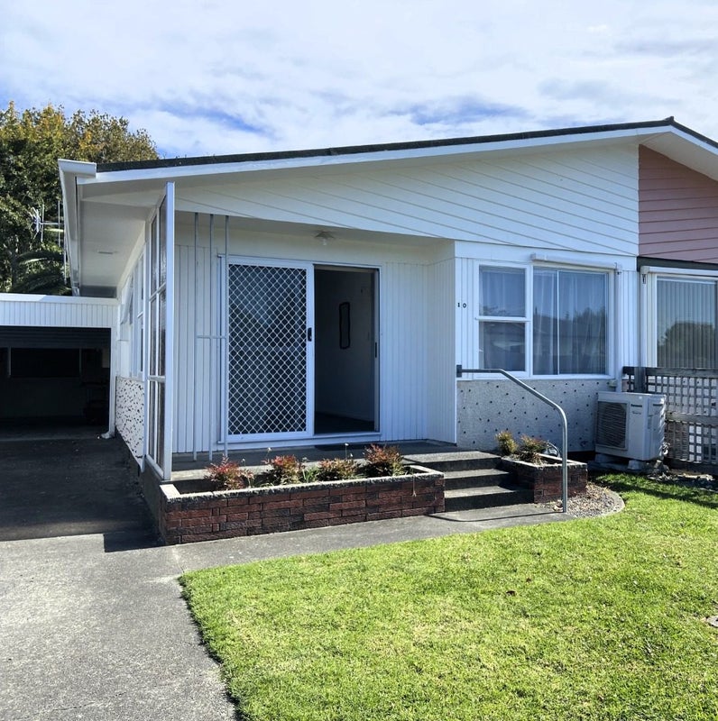 10/90 Gloucester Street, Greenmeadows, Napier - Carousel 1
