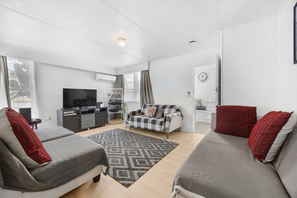 19 Coppins Road, Mount Wellington, Auckland - Carousel 1