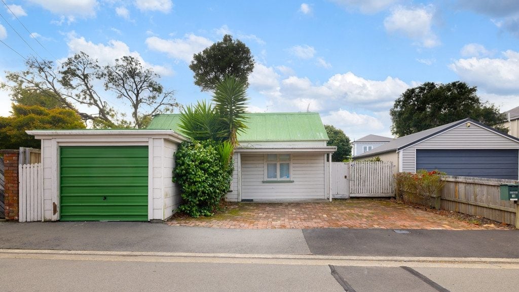 10 Donald Place, St Albans, Christchurch - Carousel 1