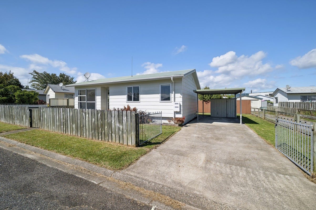 16 Aspen Place, Owhata, Rotorua - Carousel 1