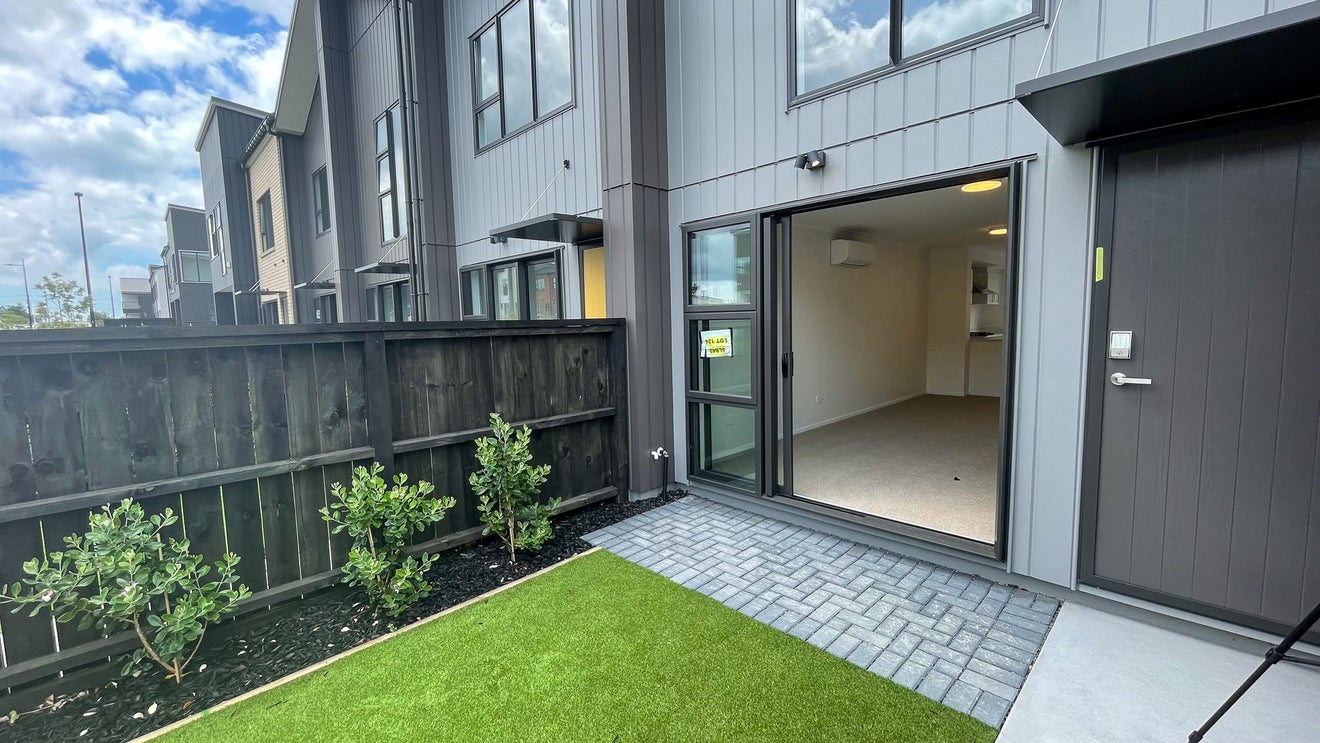 63 Manarini Road, Westgate, Auckland - Carousel 1