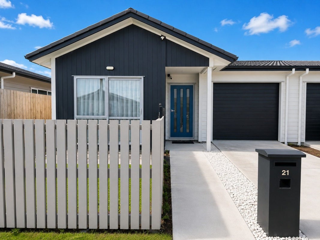 21 Kutukutu Street, Takanini, Auckland - Carousel 1