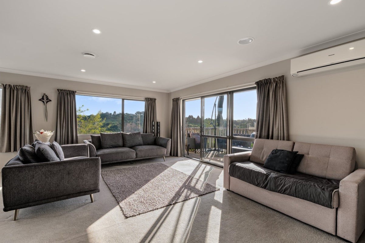 62 Orion Drive, Welcome Bay, Tauranga - Carousel 2