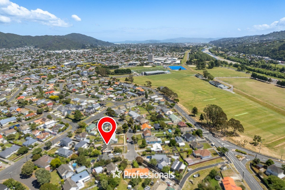 14 Norris Grove, Taita, Lower Hutt - Carousel 21