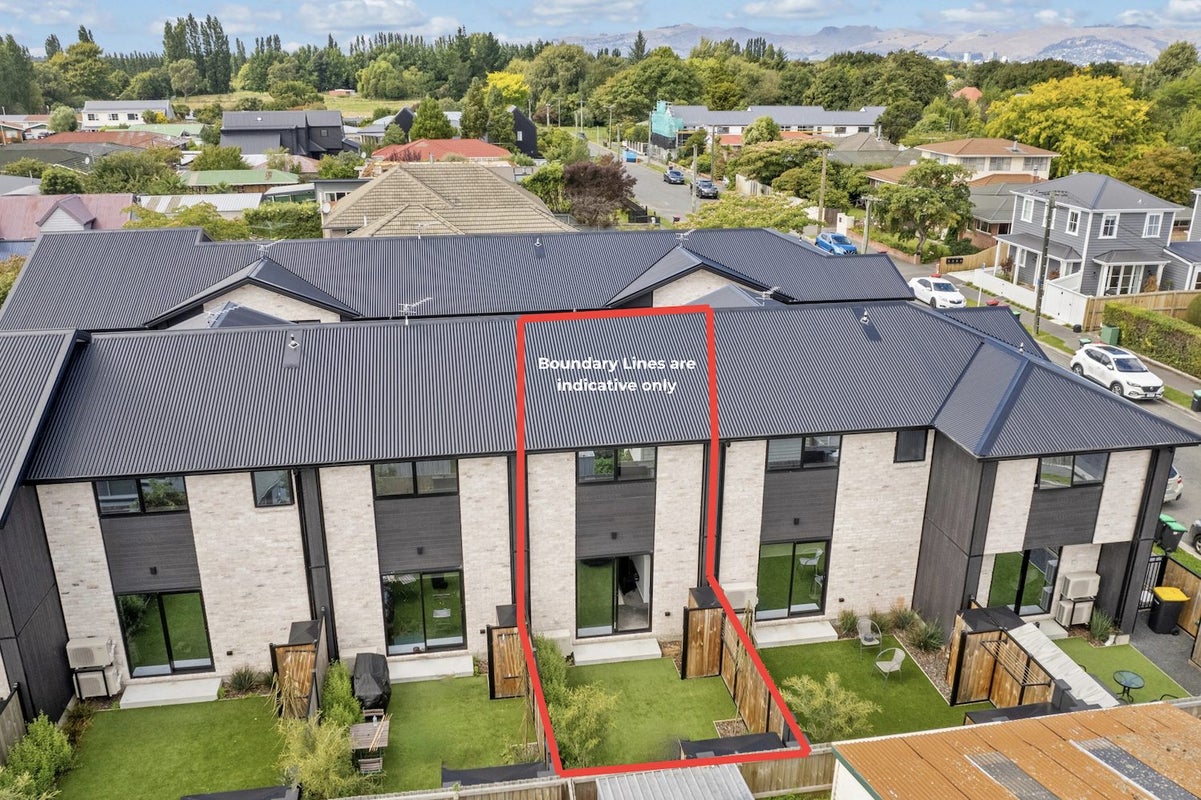 3/3 Shearer Avenue, Papanui, Christchurch - Carousel 1