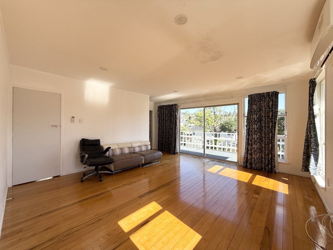 33 Ellice Road, Totara Vale, Auckland - Carousel 2