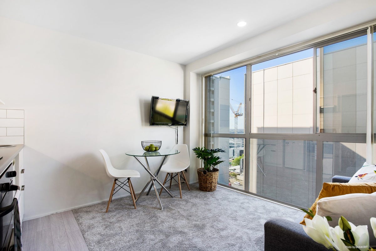 4L/147 Hobson Street, Auckland Central, Auckland - Carousel 1