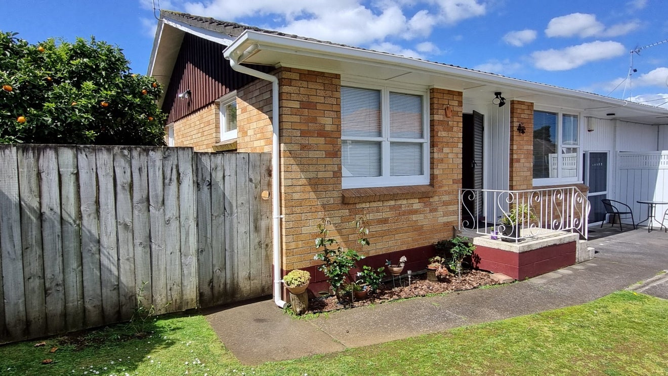 1/84 Trafalgar Street, Onehunga, Auckland - Carousel 1