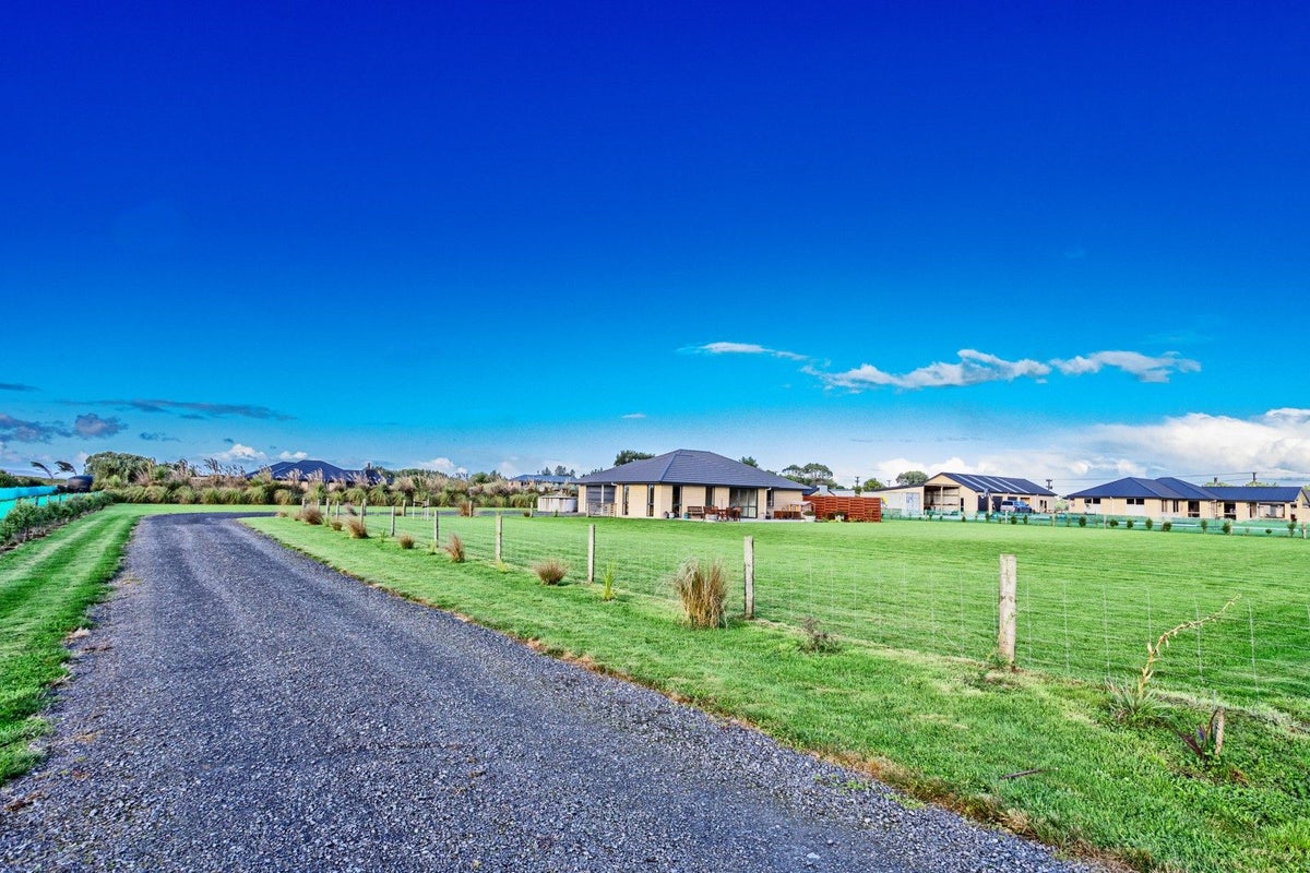 83 Watt Road, Otatara, Invercargill - Carousel 27