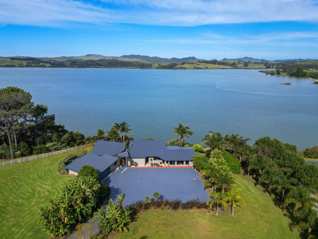 10 Waterfront Drive, Mangonui, Mangonui - Carousel 31