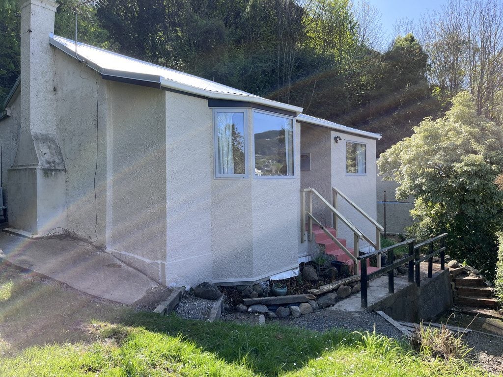 42 Buccleugh Street, North East Valley, Dunedin - Carousel 1