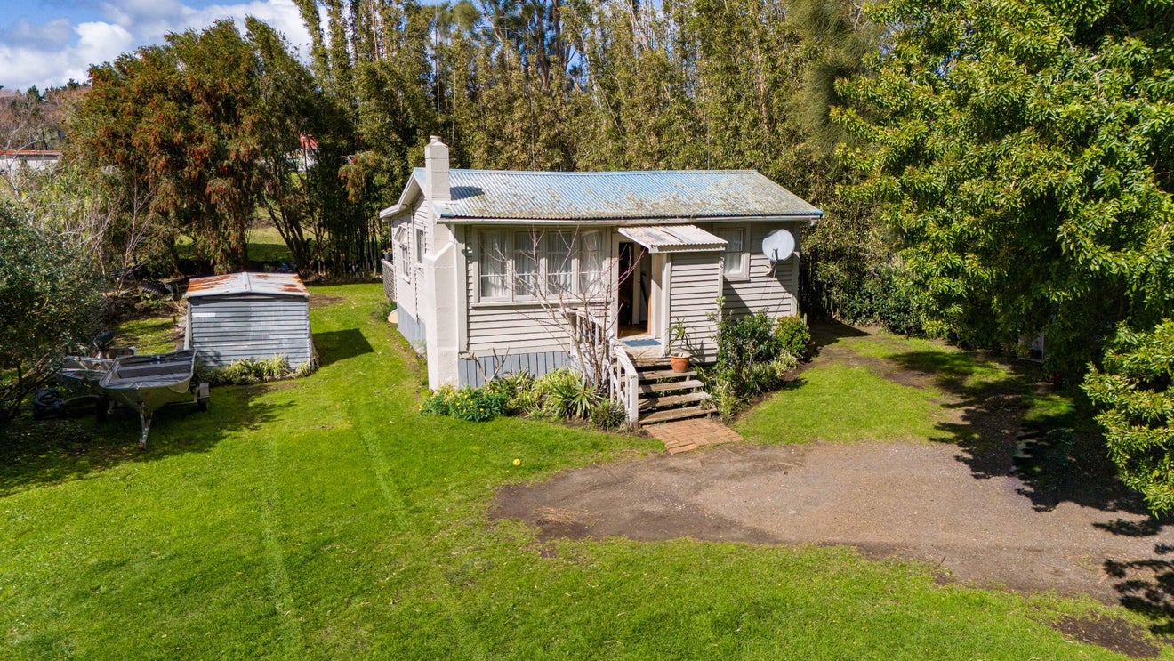 74 Takahe Road, Ahipara, Kaitaia - Carousel 1