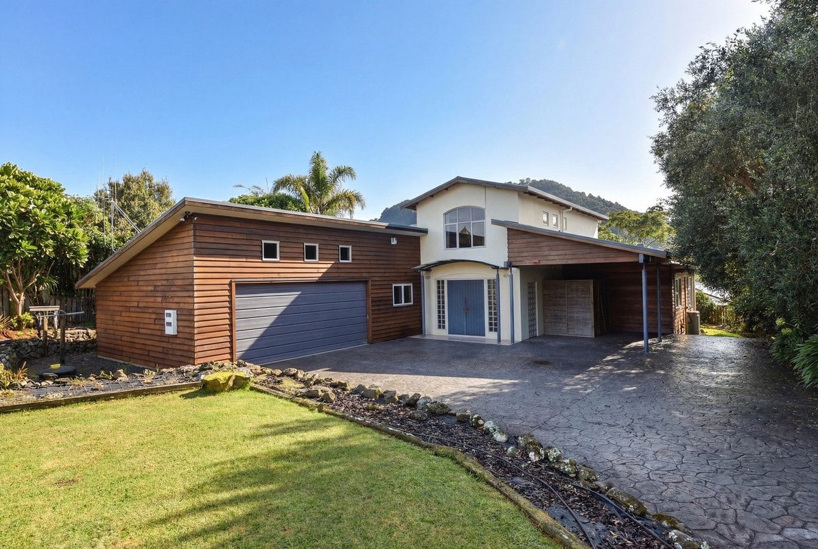 6 Scarborough Lane, Kamo, Whangarei - Carousel 1
