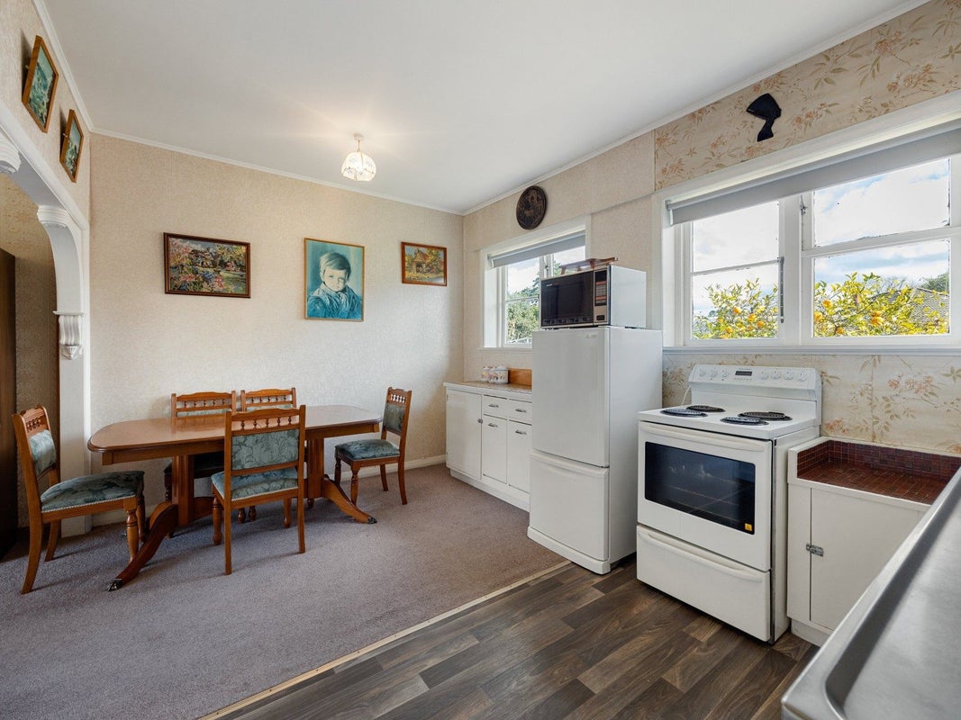 3 Plunket Terrace, Hamilton East, Hamilton, Waikato - Carousel 2