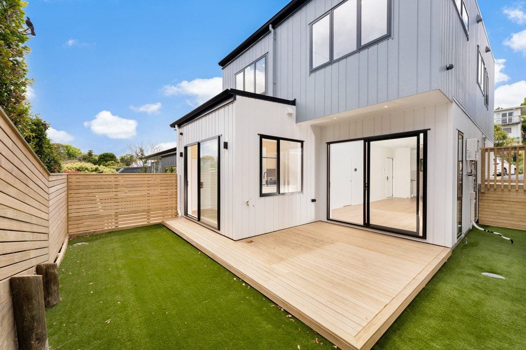 2/3A Long Bay Drive, Torbay, Auckland - Carousel 2