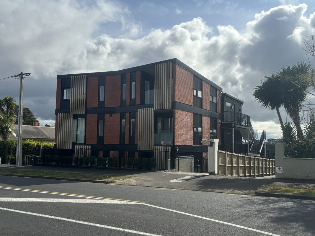 106/25 View Road, Mount Eden, Auckland - Carousel 1