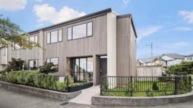 23 Haddington Drive, Flat Bush, Auckland - Carousel 1