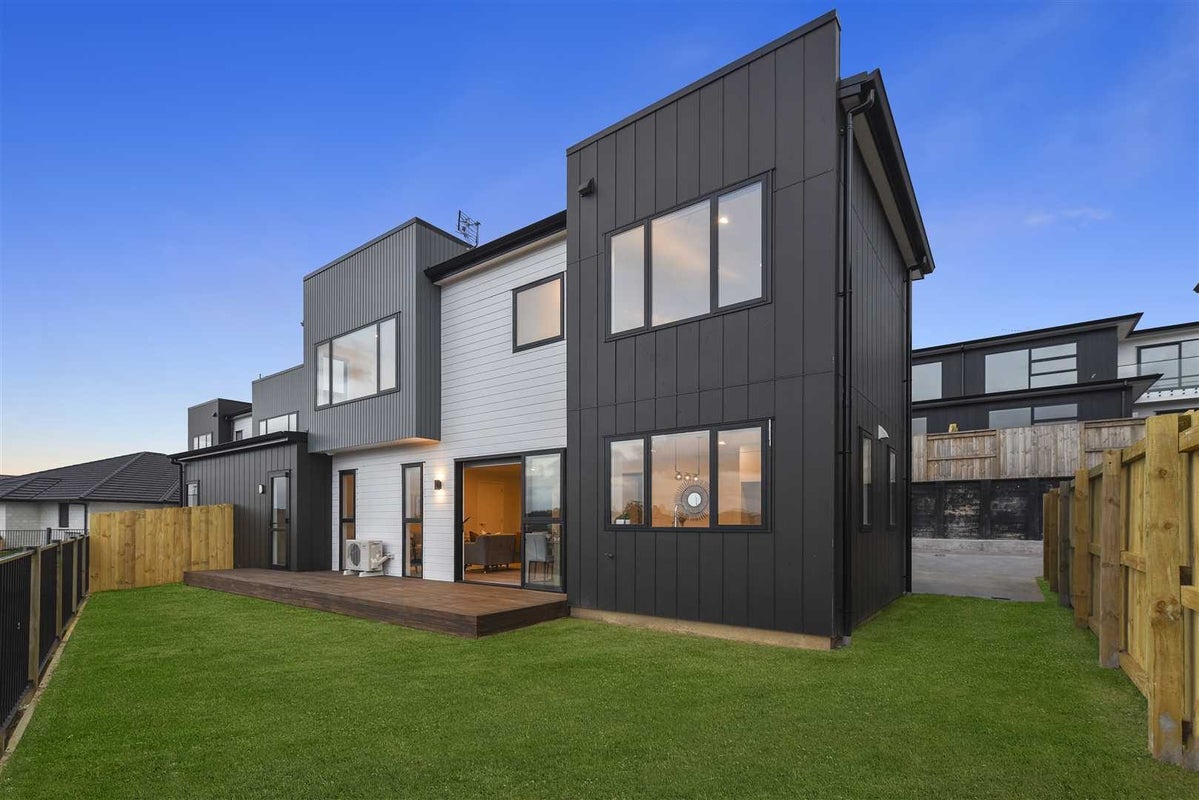 2/40 Rose Berry Crescent, Flagstaff, Hamilton - Carousel 2