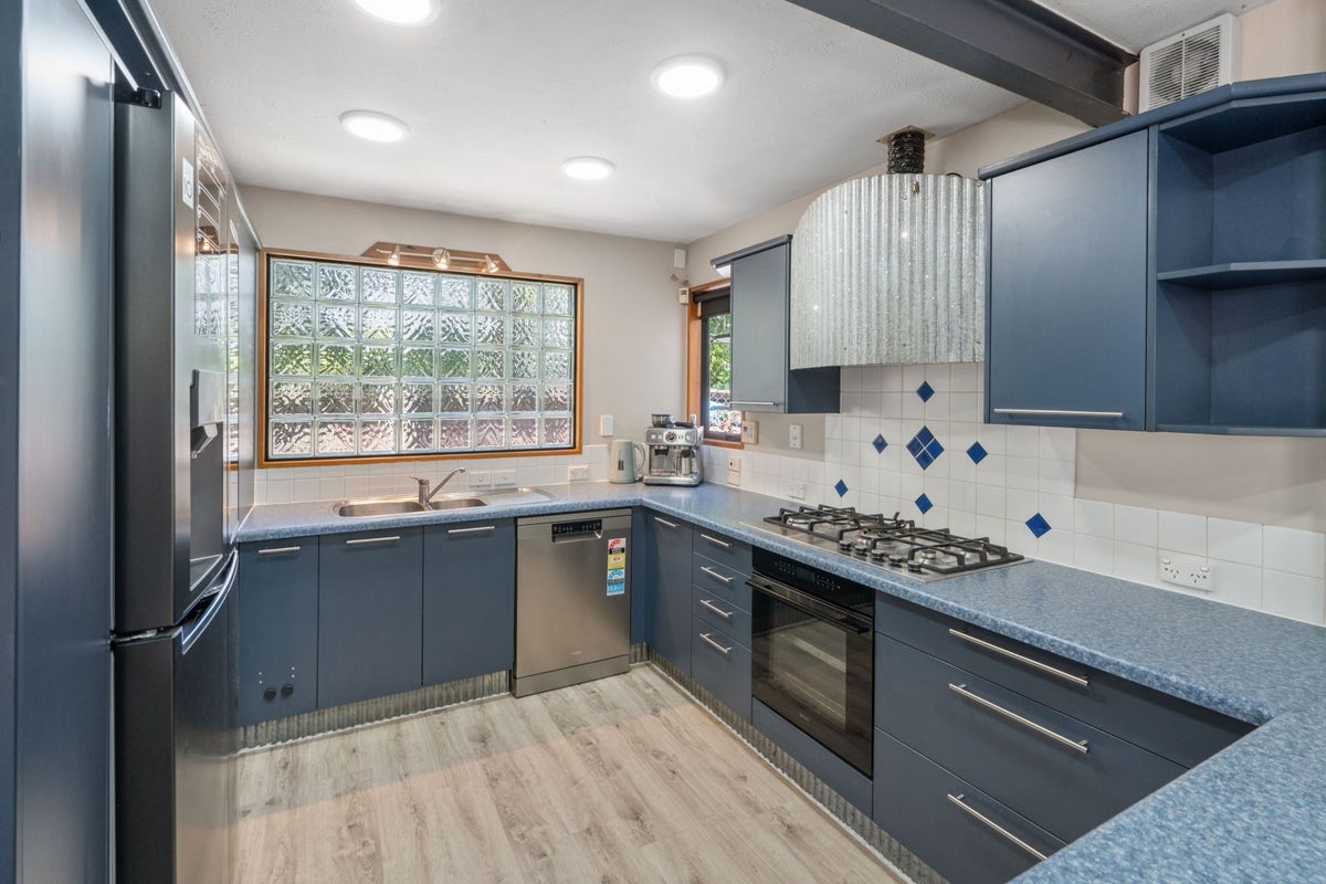 50 Rutland Street, St Albans, Christchurch - Carousel 2