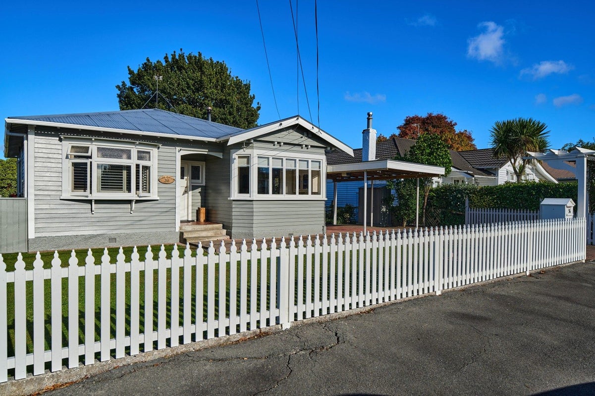 36 Beth Street, Trentham, Upper Hutt - Carousel 1