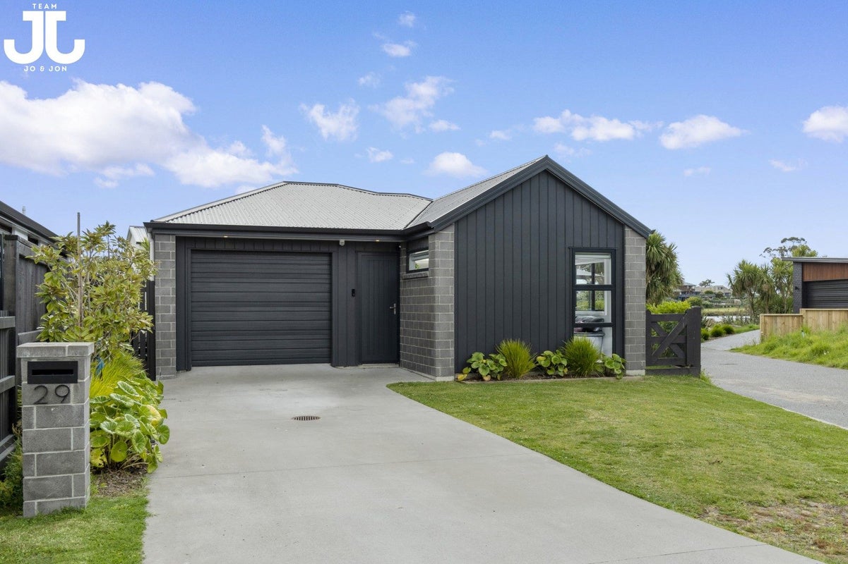 29 Tangaroa Place, Poike, Tauranga - Carousel 1