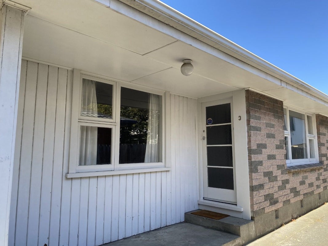 49 Edgeware Road, St Albans, Christchurch - Carousel 1