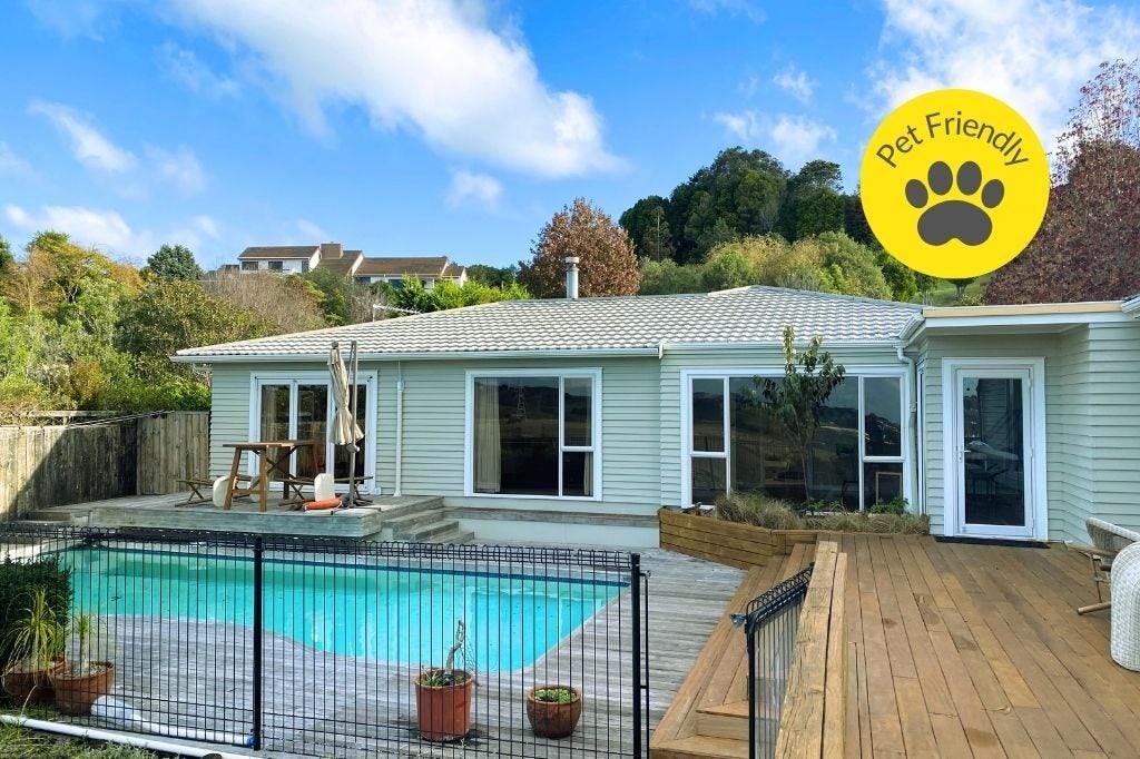 35 Murphys Road, Totara Park, Auckland - Carousel 1